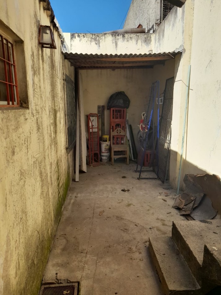 Casa en venta. Gonzalez Catan 