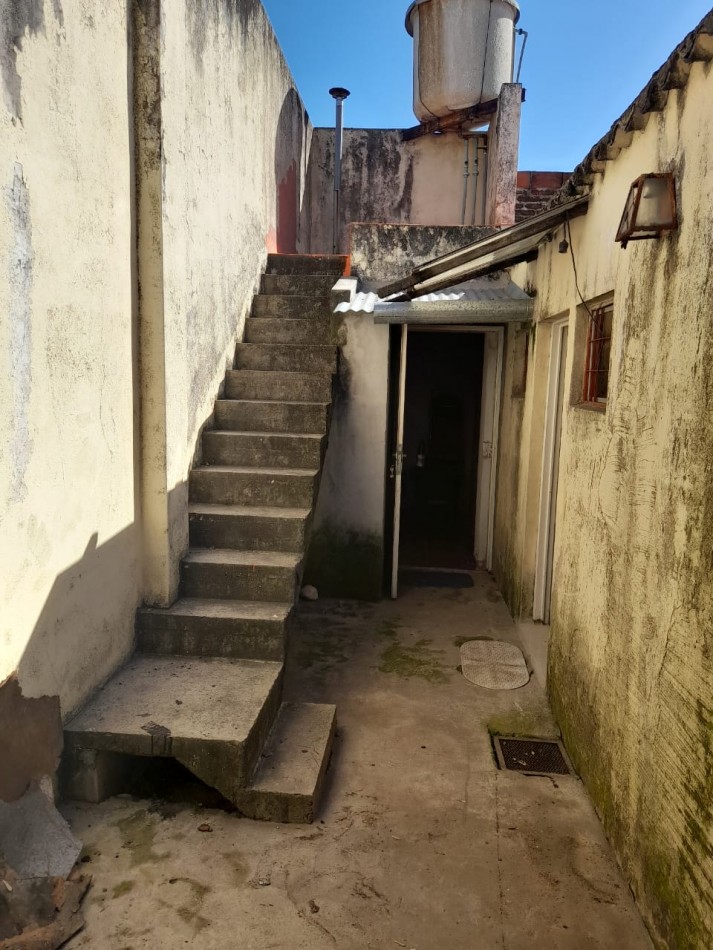 Casa en venta. Gonzalez Catan 