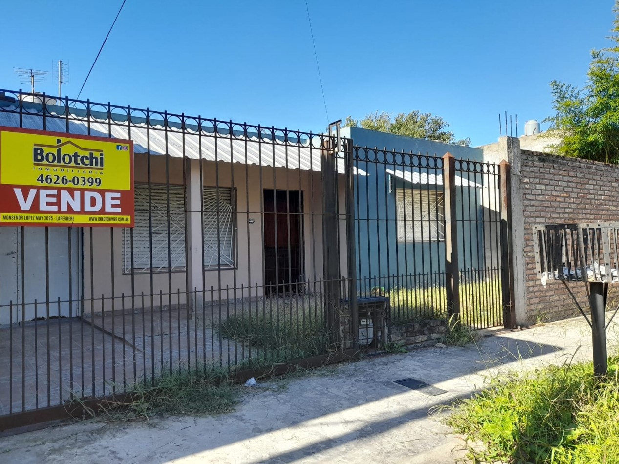 CASA EN VENTA LAFERRERE DE TRES AMBIENTES. TODOS LOS SERVICIOS.