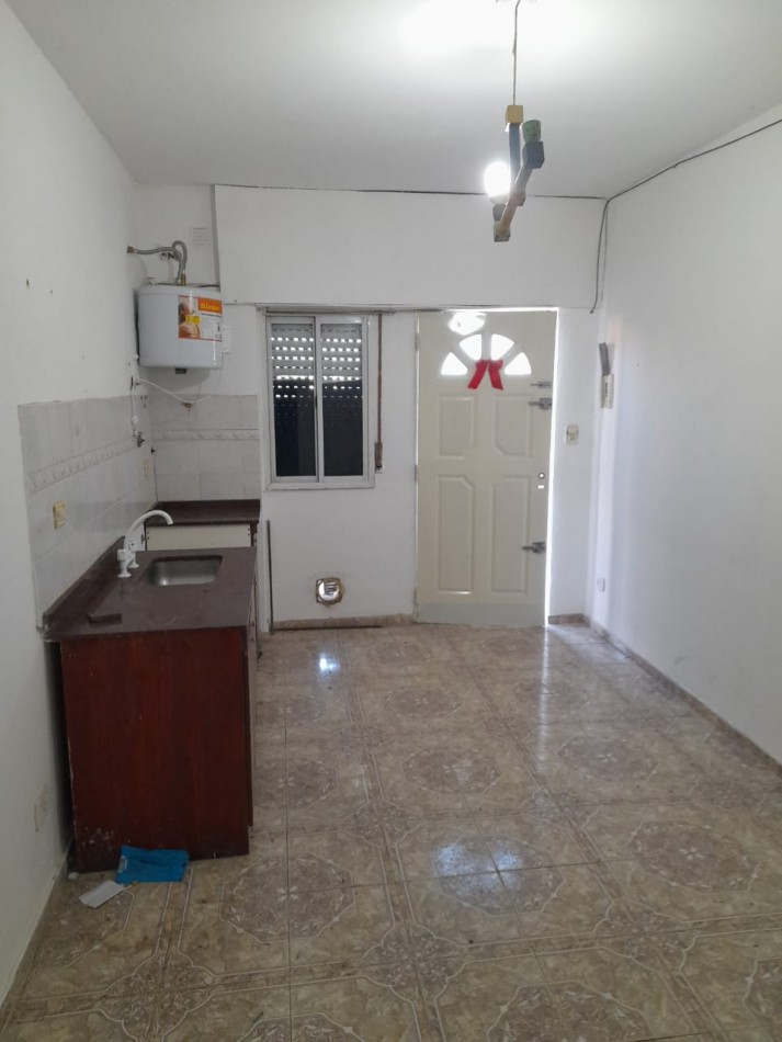 Departamento en Laferrere de un ambiente.