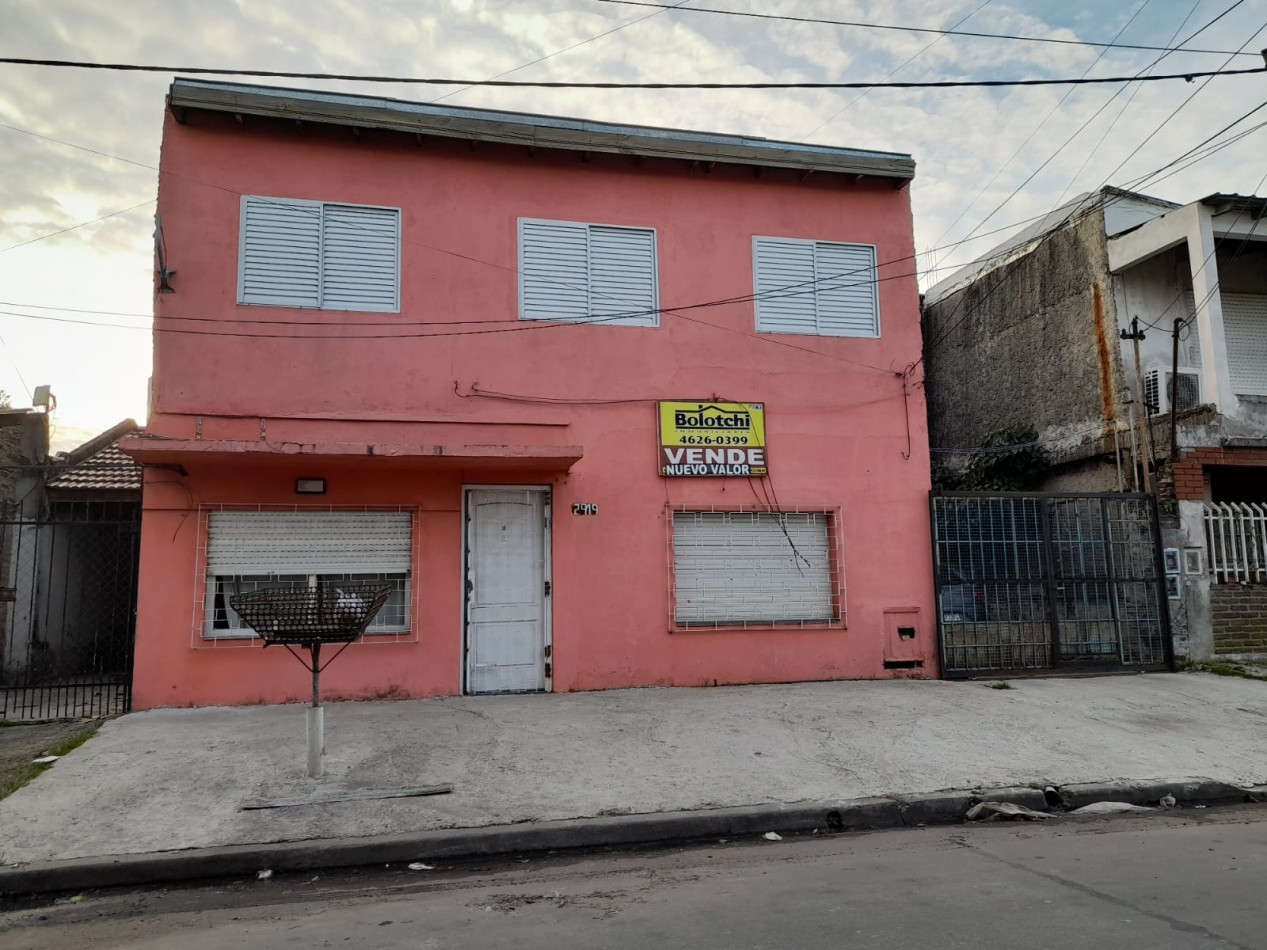 CASA EN VENTA LAFERRERE. VIVIENDA MULTI FAMILIAR.