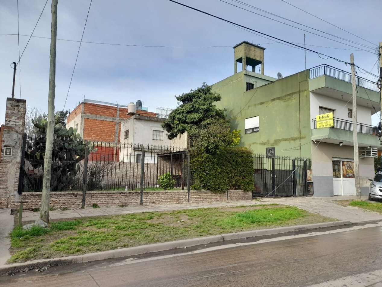 CASA EN VENTA LAFERRERE.