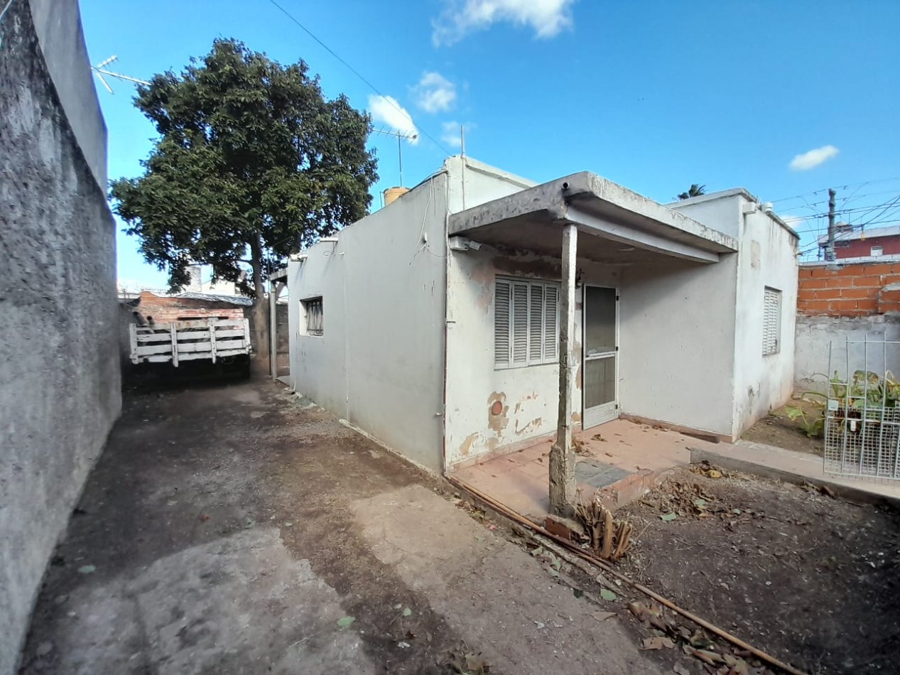 CASA EN VENTA. LAFERRERE NORTE