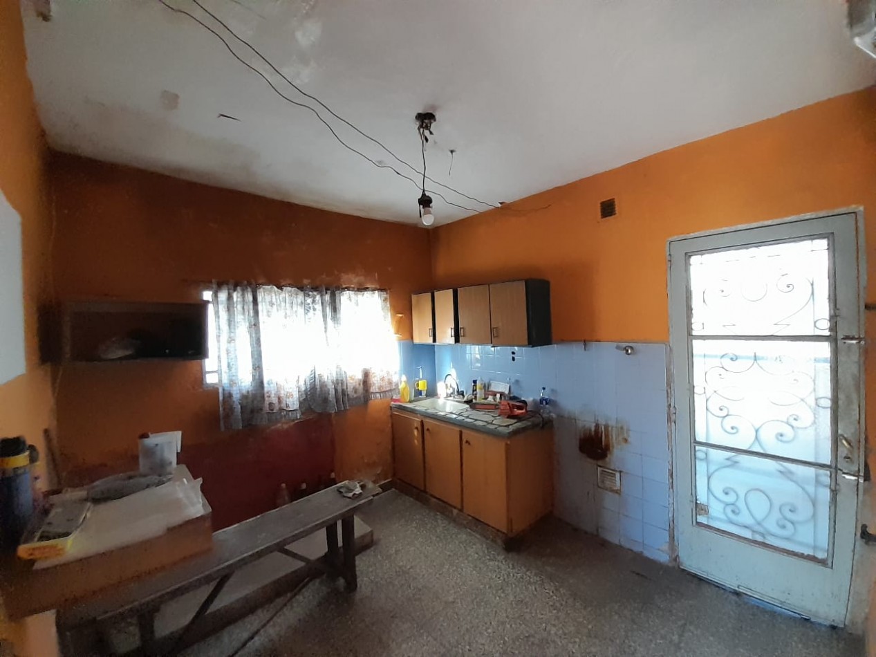 CASA EN VENTA. LAFERRERE NORTE