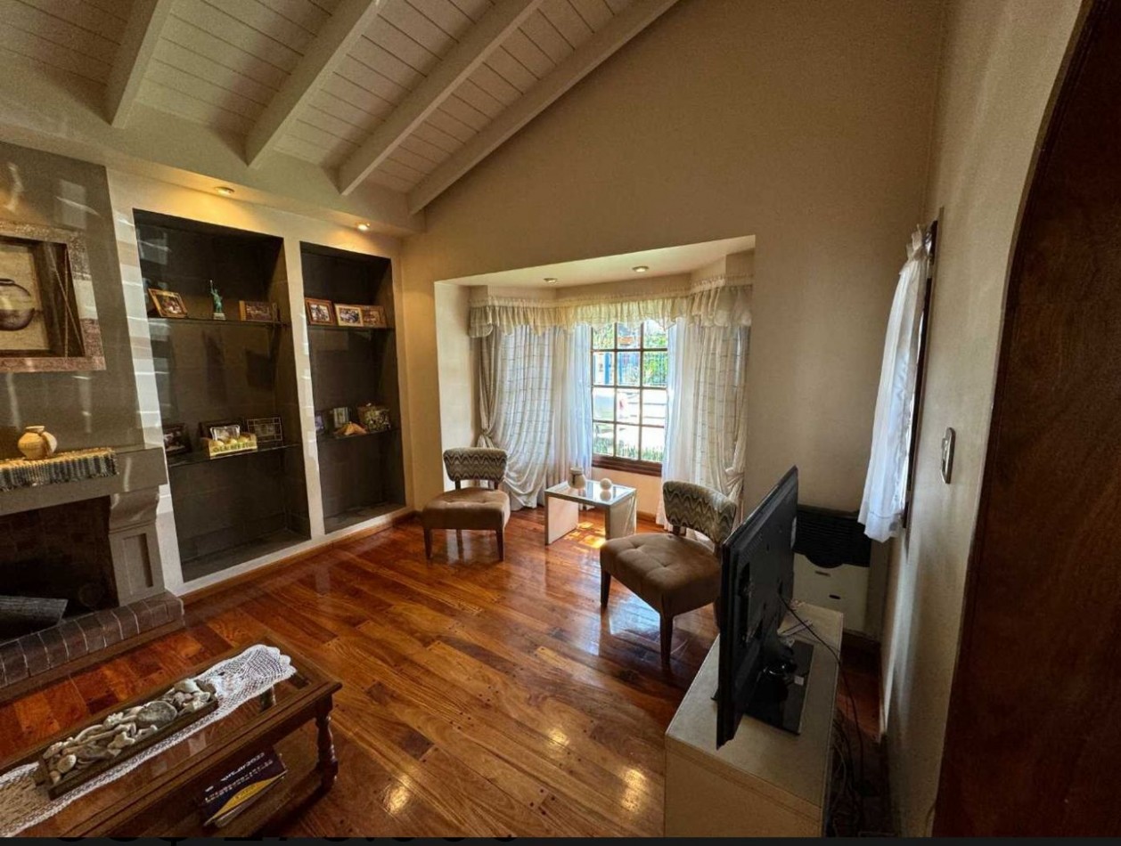 CASA EN VENTA CIUDAD EVITA