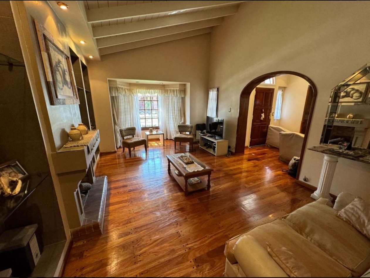 CASA EN VENTA CIUDAD EVITA