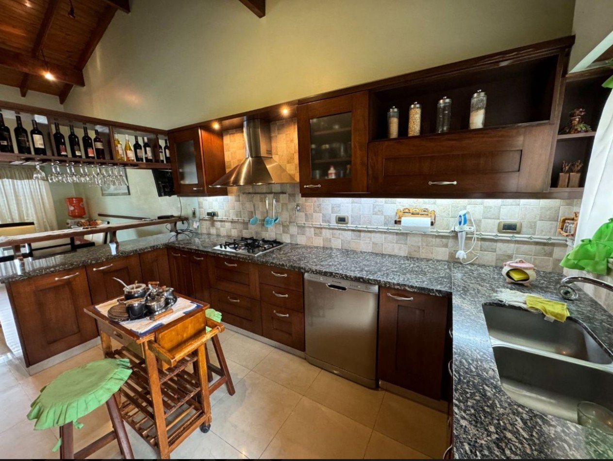 CASA EN VENTA CIUDAD EVITA