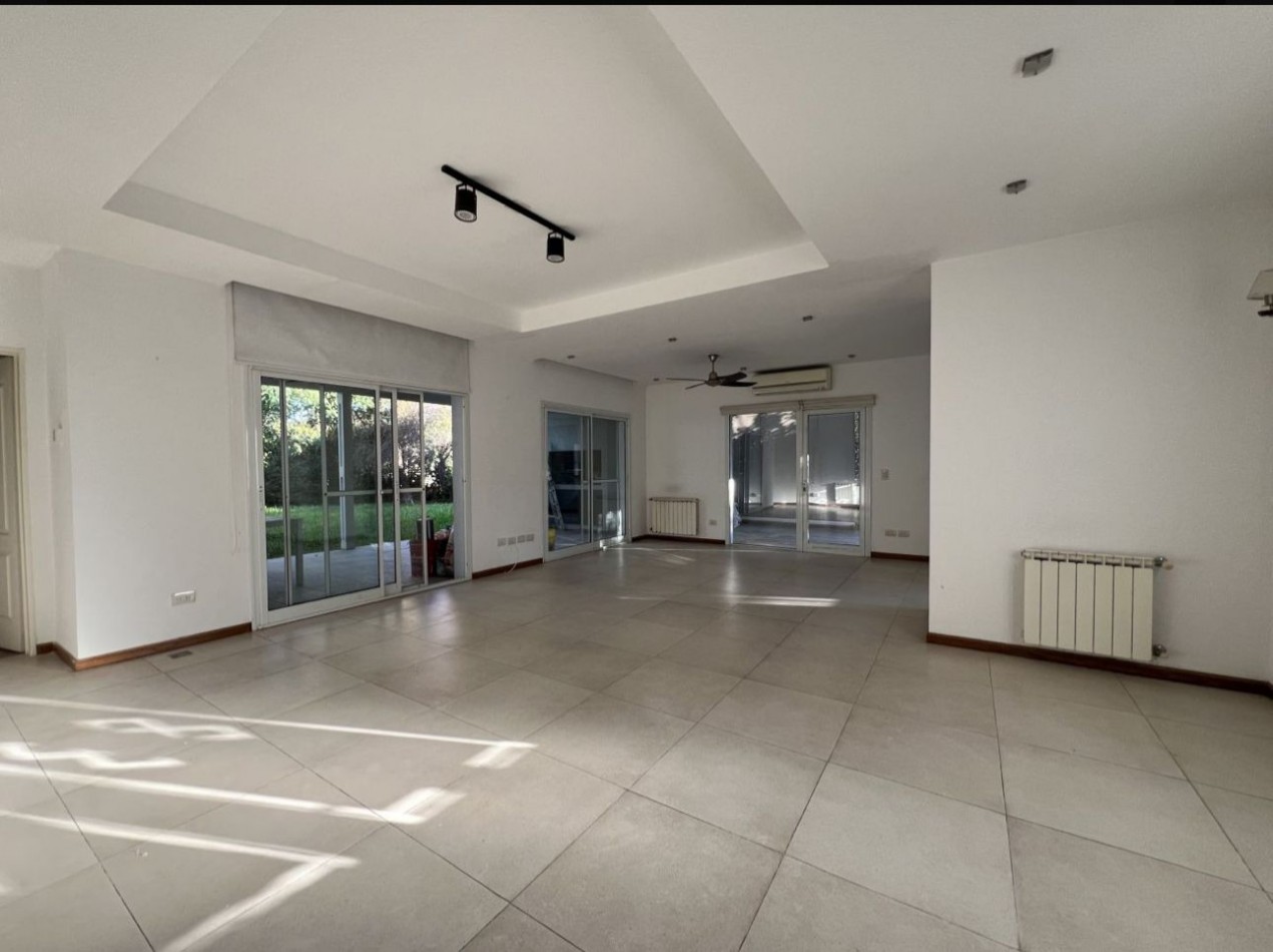 Casa En Venta Apto Credito En Barrio El Rocio, Canning.