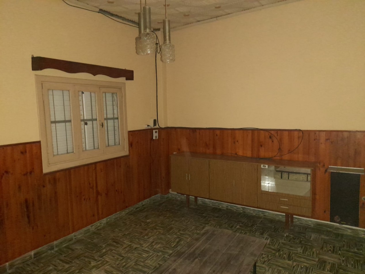 CASA EN VENTA. LAFERRERE SUR.