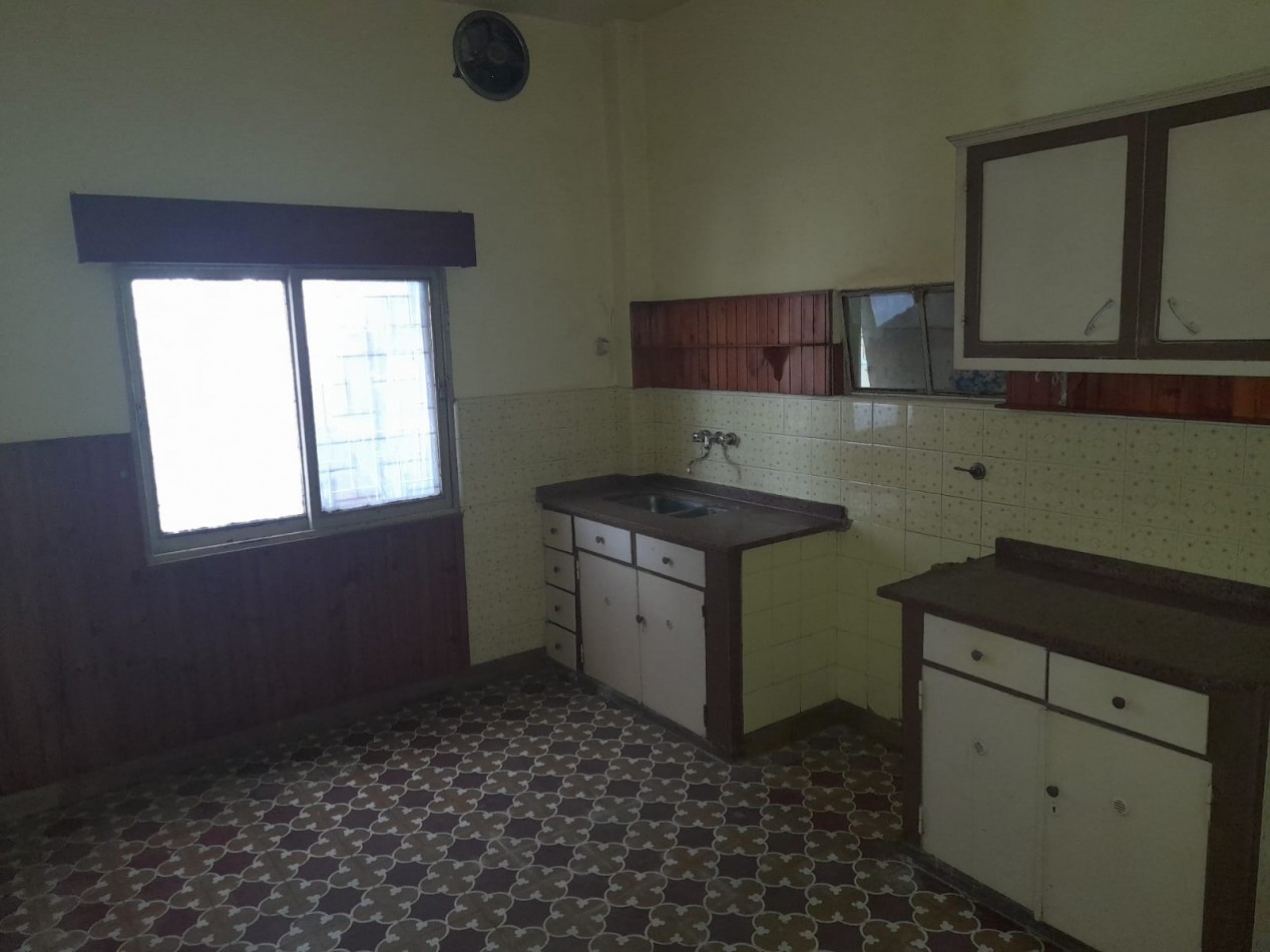CASA EN VENTA. LAFERRERE SUR.