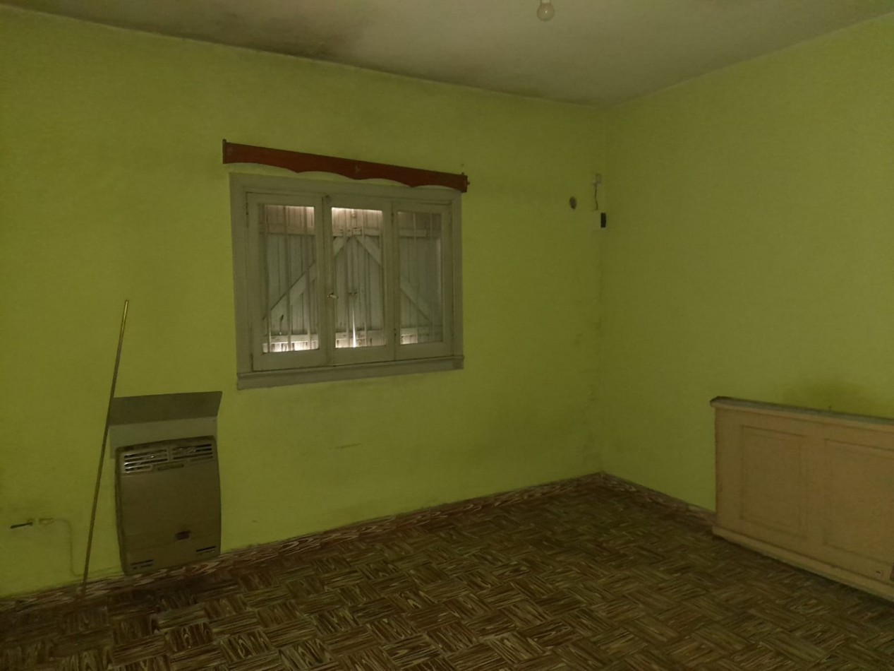CASA EN VENTA. LAFERRERE SUR.