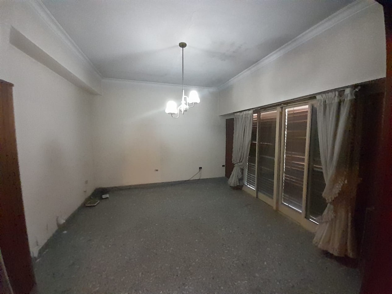 CASA EN VENTA. LAFERRERE CENTRO.
