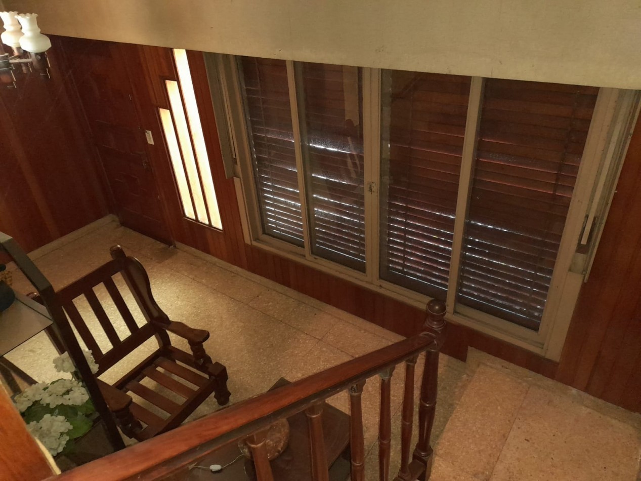 CASA EN VENTA. LAFERRERE CENTRO.