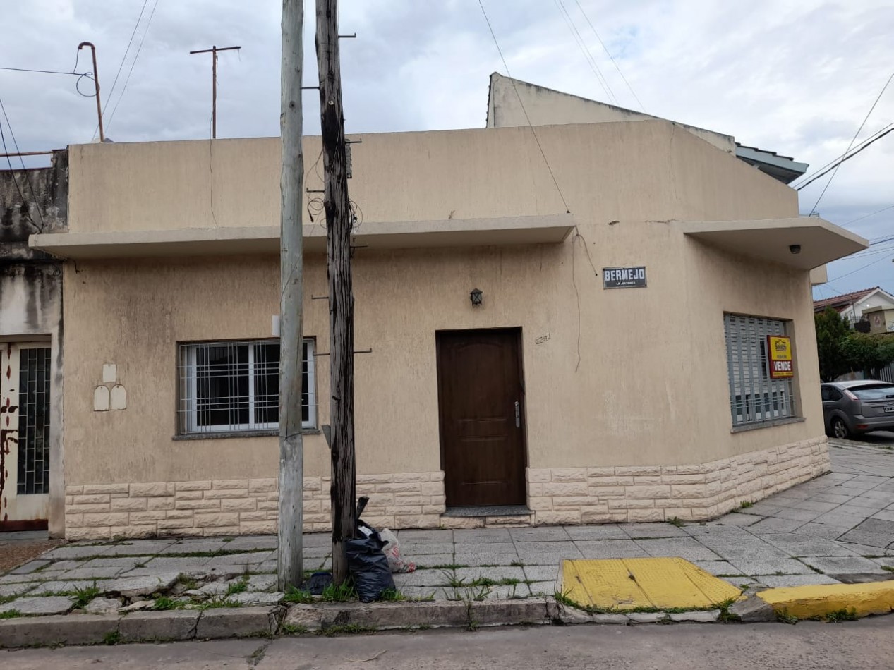 CASA EN VENTA VILLA LUZURIAGA