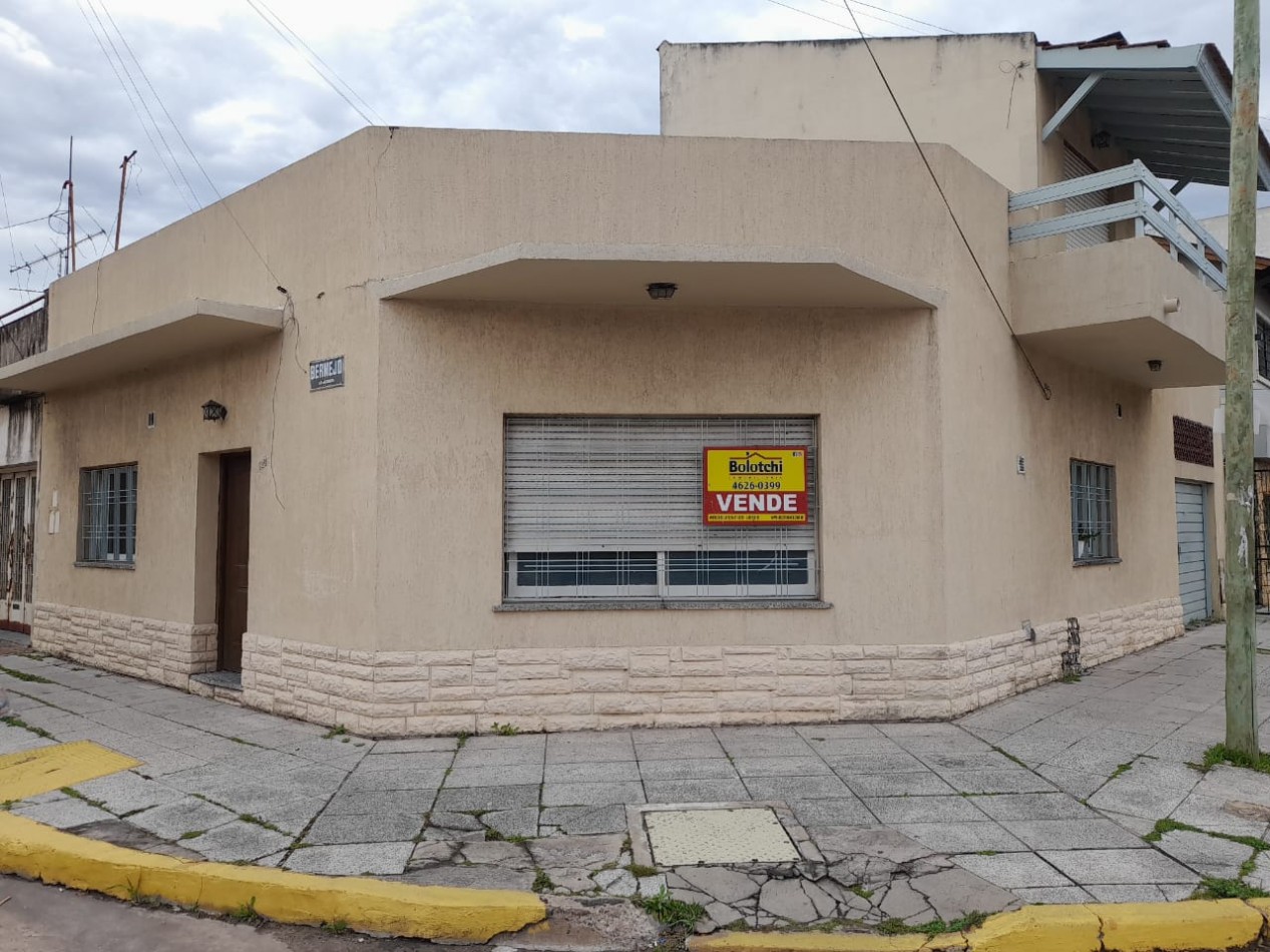 CASA EN VENTA VILLA LUZURIAGA