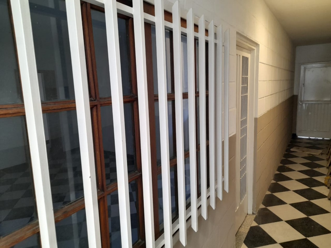 Departamento en alquiler. LAFERRERE CENTRO.