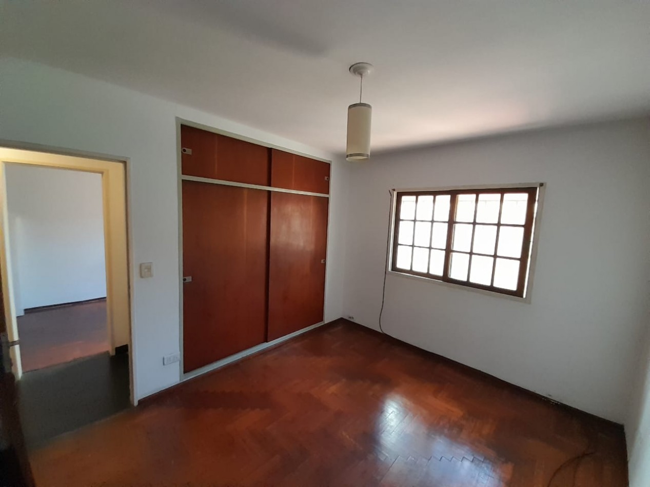 Departamento en alquiler. LAFERRERE CENTRO.