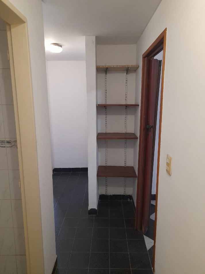 Departamento en alquiler. LAFERRERE CENTRO.