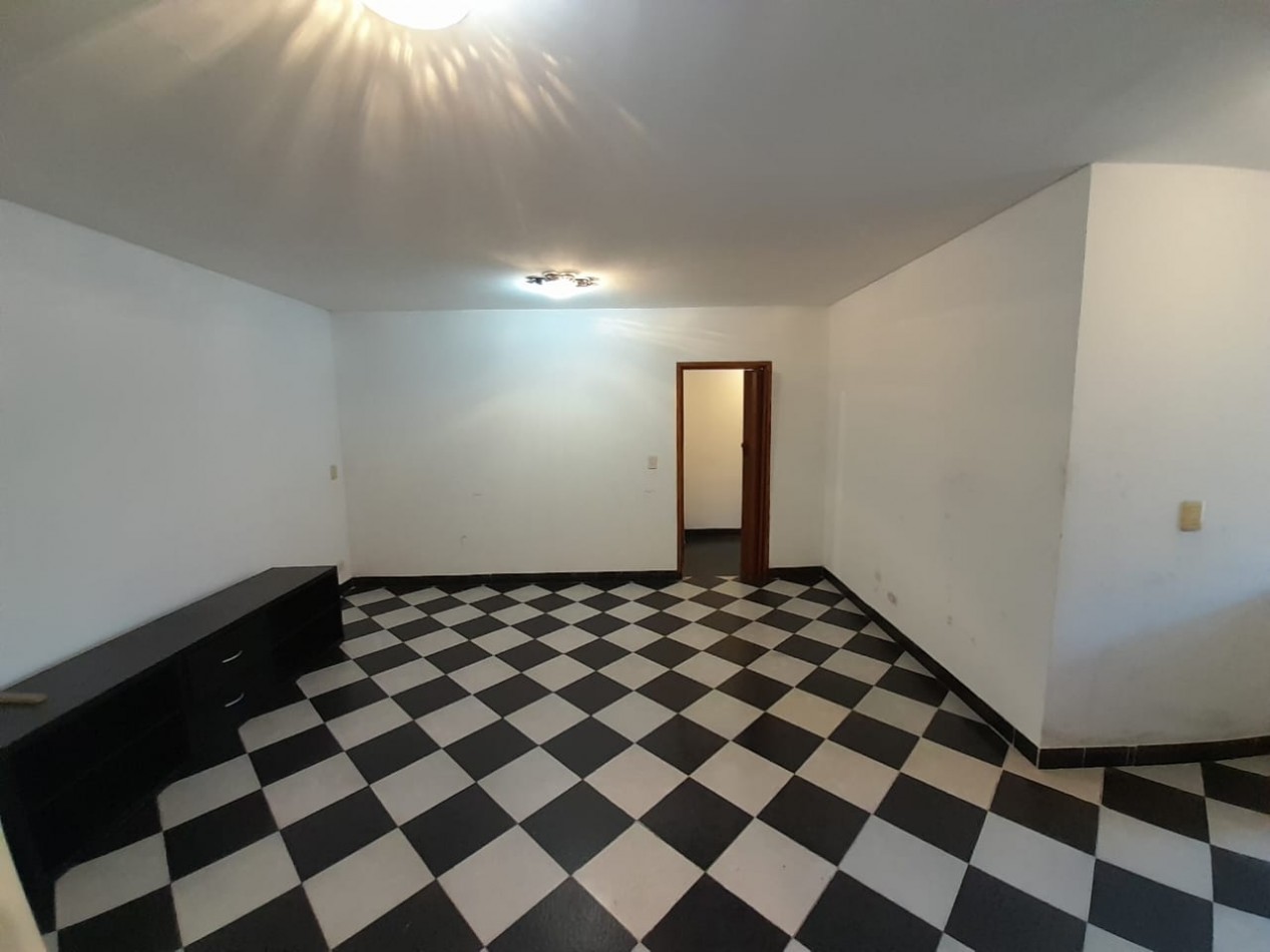 Departamento en alquiler. LAFERRERE CENTRO.
