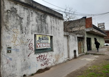 LOTE CON MEJORAS. GREGORIO DE LAFERRERE